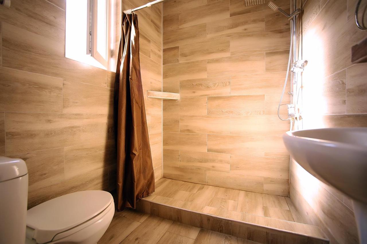 Meridian Kutaisi Luaran gambar