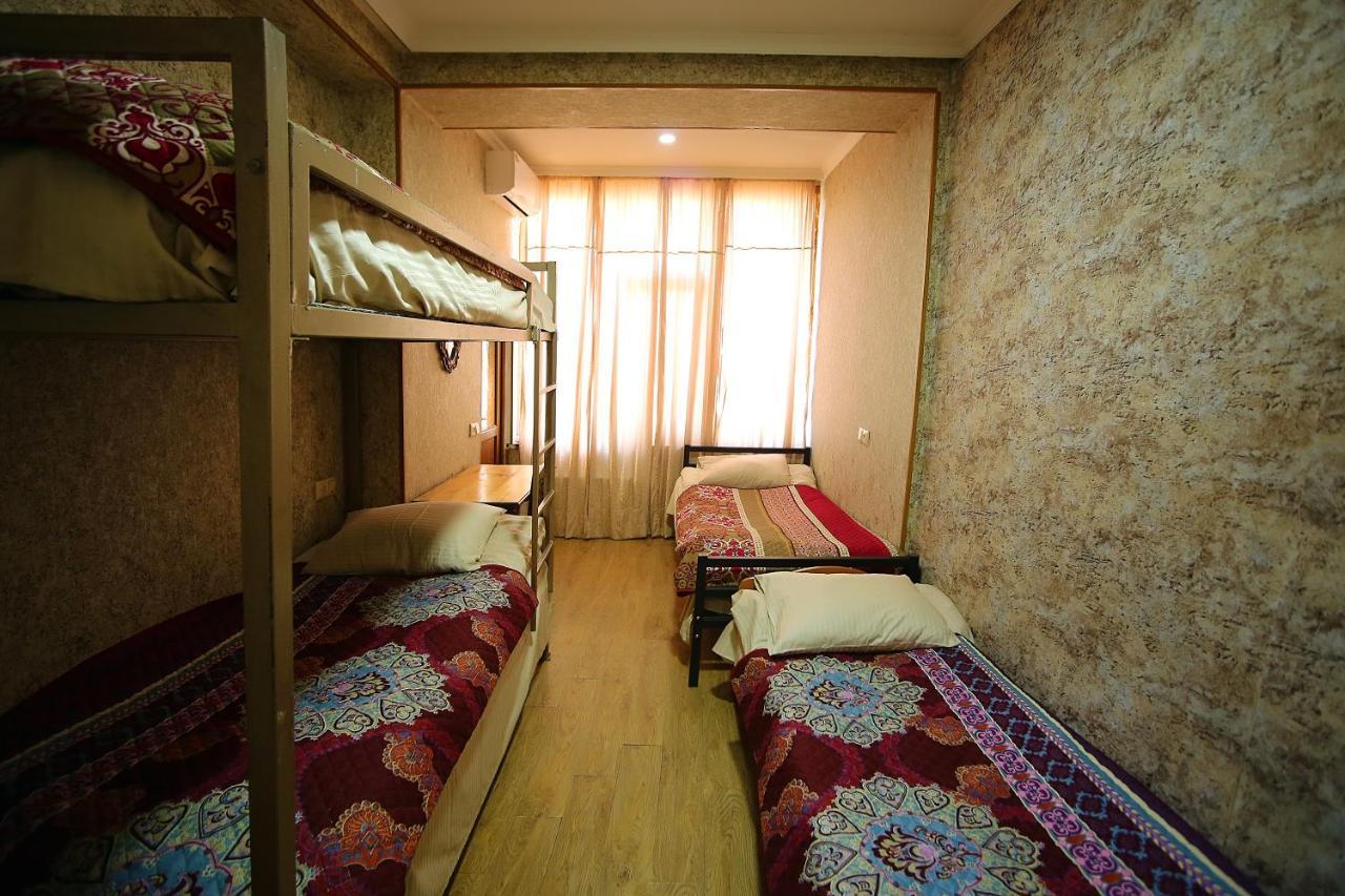 Meridian Kutaisi Luaran gambar