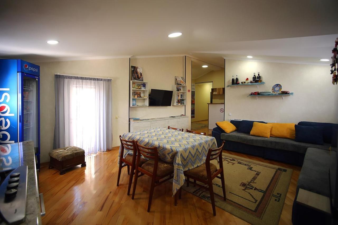 Meridian Kutaisi Luaran gambar